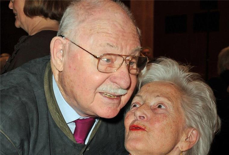 „Der Alte“ wird 100 - TV-Star Rolf Schimpf hat Geburtstag Mit Schauspielerin Ilse Zielstorff verlebte Schimpf fast 50 glückliche Ehejahre.