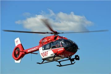 Mit schlimmen Brandverletzungen kam eine  Person per Hubschrauber in eine Spezialklinik.