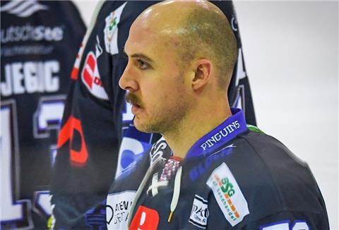 Mitch Wahl kann Spieler des Monats werden. 