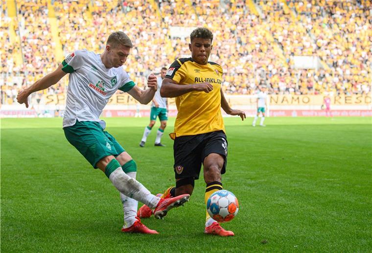 Weiser verpasst Werder-Trainingslager Mitchell Weiser von Werder Bremen