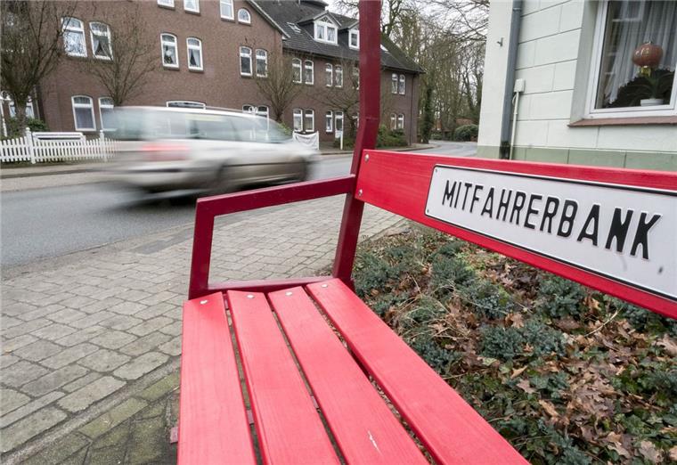 Tarmstedt: Mitfahrbänke stehen jetzt in fast jedem Dorf Mitfahrbänke stehen in der Samtgemeinde Tarmstedt jetzt in fast jedem Dorf