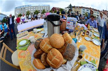 Mitte Bürger- Brunch 2016 der Bürgerstiftung Bremerhaven 14.8.16 Foto Scheer