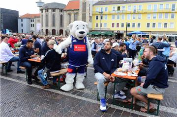 Mitte Bürger- Brunch 2016 der Bürgerstiftung Bremerhaven 14.8.16 Foto Scheer