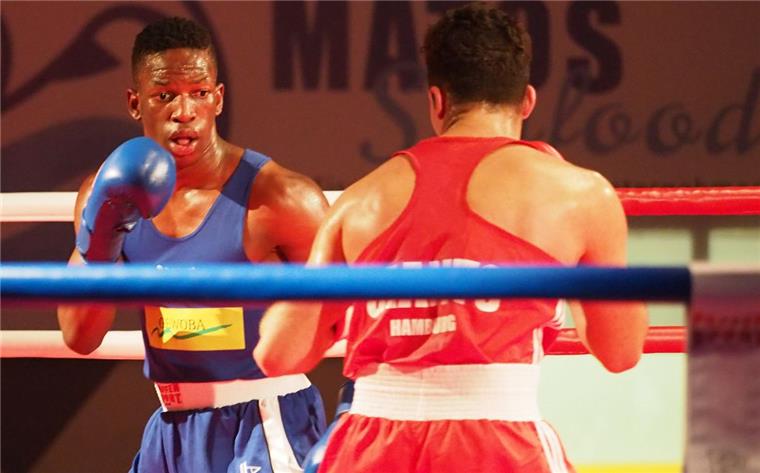 Bundesliga-Aus? Der Weser-Boxring kämpft mit Geldsorgen Mitte November gewannen die neu formierten Fischtown Fighters (hier Kevin Boakye )ihr Zweitliga-Debüt gegen die Hamburg Giants.