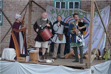 Mittelalterliches Burgfest in Bad Bederkesa.
