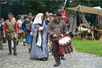 Mittelalterliches Burgfest in Bad Bederkesa.