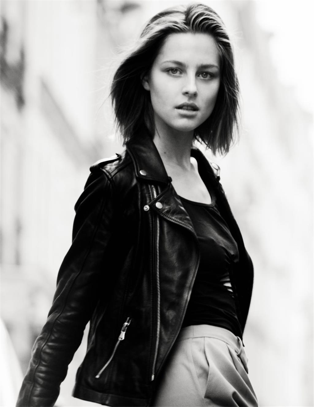 Model Maja Manczak shootet in Paris.