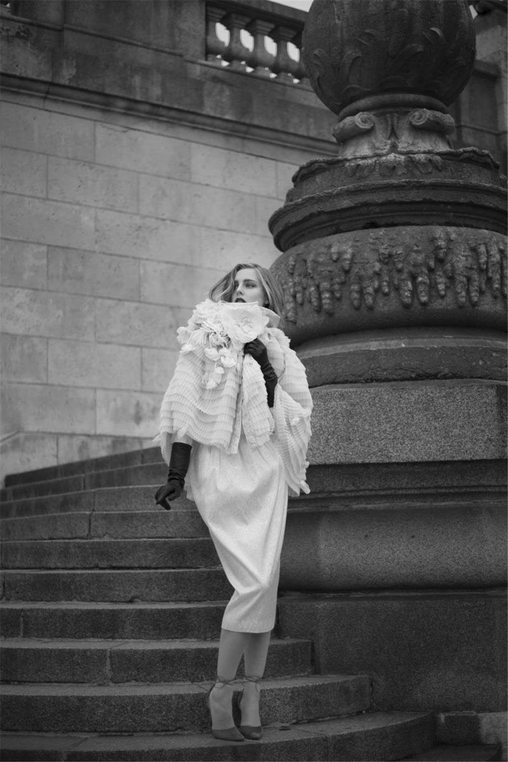 Model Maja Manczak shootet in Paris.
