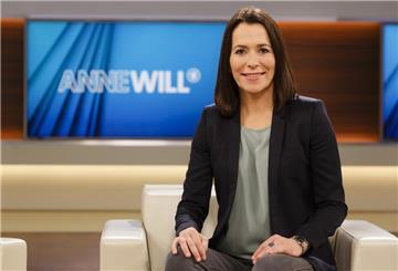 Moderatorin Anne Will führt durch die Talkshow „Anne Will“ im Ersten.