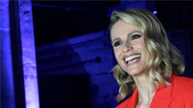 Moderatorin Michelle Hunziker kam zur Modenschau von Marc Cain.