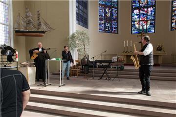 Musikalische Begleitung im Gottesdienst. Foto: Kai-Martin Ulrich