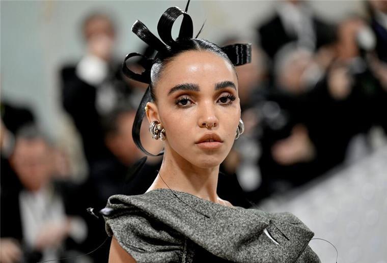 Panne bei US-Visum: FKA Twigs verschiebt Konzerte Musikerin FKA Twigs ist nach eigener Aussage „am Boden zerstört“. (Archivbild)