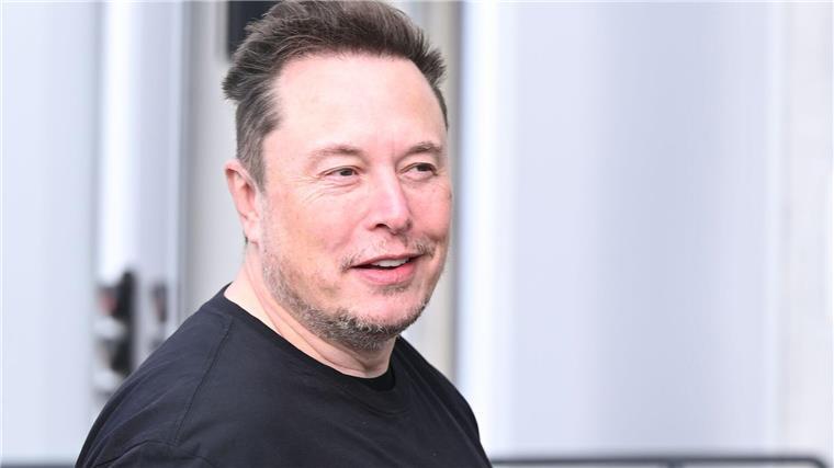 Musk stellt neue Version seines Chatbots Grok vor Musk gründete die eigene KI-Firma xAI. (Archivbild)