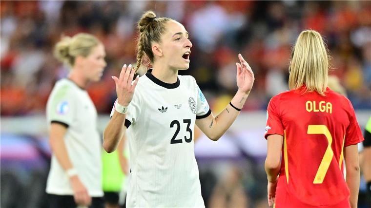 EM-Folge: Nationalspielerin startet verspätet in Wolfsburg Muss noch pausieren: Nationalspielerin Sophia Kleinherne.