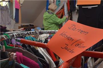 Nach Art und Größe sortiert werden auf dem Secondhandbasar in Kirchtimke Kleidungsstücke für Männer und Frauen sowie für Jugendliche (ab Größe 158) verkauft. Wer helfen will, der räumt jetzt den Kleiderschrank auf – oder kommt im März zum Einkaufen.