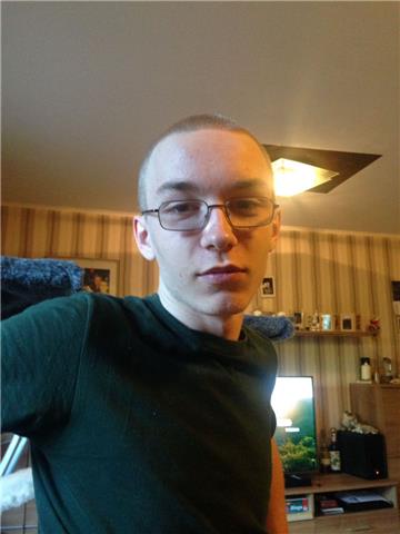 Nach dem 19-jährigen Marcel H. wird gefahndet. Die Polizei verdächtigt ihn, einen Neunjährigen umgebracht zu haben. 