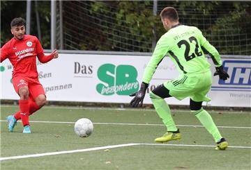 SV Brake mit Ilhan Tasyer in der Fußball-Bezirksliga gegen den VfL Stenum