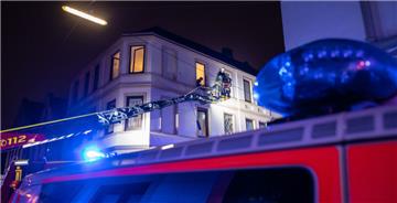 Nach dem Feuer in Bremerhaven-Lehe geht die Polizei von vorsätzlicher Brandstiftung aus. 