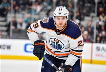 Nach dem Gewinn der Art-Ross-Trophy für den besten Scorer der regulären Saison kann Leon Draisaitl nun auch noch MVP werden.