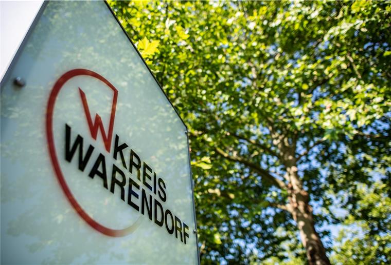 Warendorf: So fühlt sich der zweite Lockdown an Nach dem massiven Corona-Ausbruch in dem Fleischbetrieb von Tönnies ist das öffentliche Leben in zwei Landkreisen von Nordrhein-Westfalen wieder stark eingeschränkt.