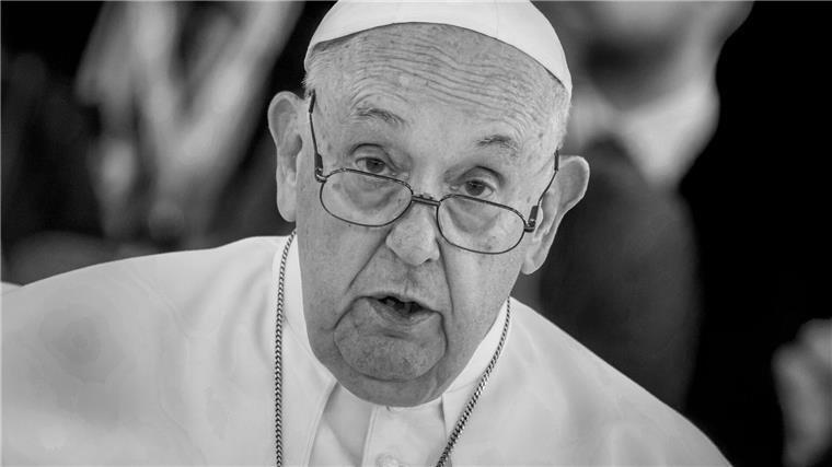 Kondolenzbuch für Katholiken in Region Hannover Nach dem Tod von Papst Franziskus hat die Region Hannover ein Kondolenzbuch eröffnet. (Archivbild)