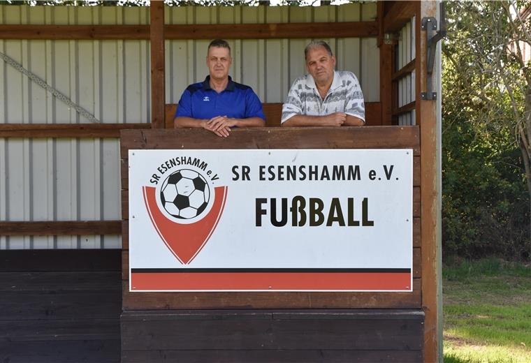 Nach der Auflösung von Schwarz-Rot Esenshamm Mitte 2019 heuern die ehemaligen Vorsitzenden (von links) Ralf Schulze und Siegfried Adamietz beim OSC Bremerhaven an.