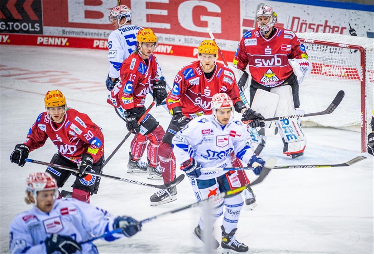 Nach der Corona-Pause durften die Fischtown Pinguins gegen die Schwenninger Wild Wings wieder aufs Eis.