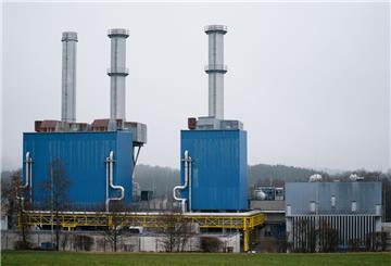 Nach der Verringerung der russischen Gas-Transitmengen durch die Ukraine in Richtung Europa sehen die Behörden in Deutschland derzeit keine größeren Auswirkungen für die Versorgung.
