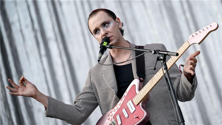 Nach drei Alben allein holte sich Max Gruber Verstärkung und machte aus Drangsal eine Band. (Archivbild)