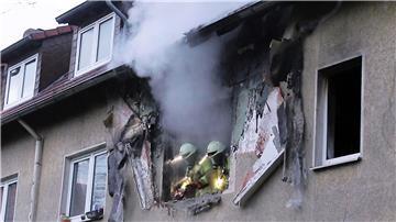 Nach einem Brand in einem Mehrfamilienhaus in Langenhagen ermittelt die Polizei gegen einen Mieter wegen schwerer Brandstiftung.