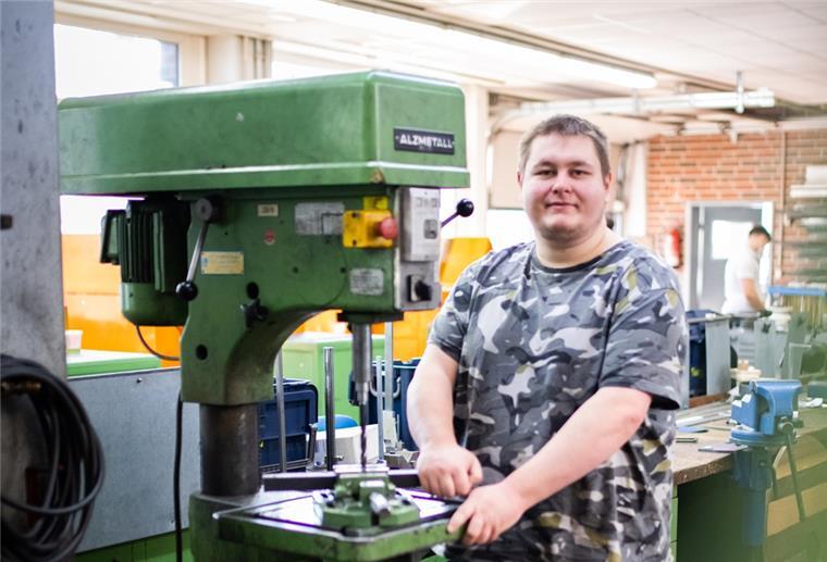 Schulabbrecher aus Bremerhaven legt steile Entwicklung hin Nach einem holprigen Start absolvierte Mark Brand seine Metallbauausbildung mit Bestleistung.