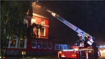 Nach einem Hotelbrand in der Wingst ermittelt die Polizei nun wegen schwerer Brandstiftung. 