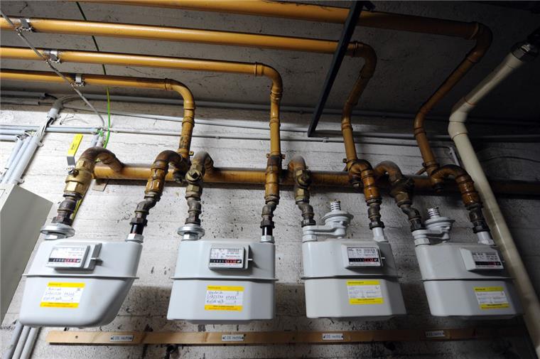 Gas-Leck: Feuerwehr evakuiert Wohnhaus in Lehe Nach einem Leck in einer Gasleitung musste ein Wohnhaus in der Meidestraße im Stadtteil Lehe evakuiert werden.