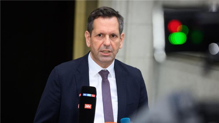 Ermittlungen gegen Ministerpräsident Lies eingestellt Nach einem Unfall mit einem Radfahrer hat die Staatsanwaltschaft die Ermittlungen gegen Regierungschef Olaf Lies (SPD) eingestellt. (Archivbild)