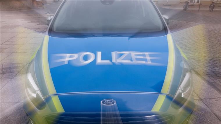 Nach einer halbstündigen Verfolgungsfahrt durch Peine fasst die Polizei eine Frau. (Symbolbild)
