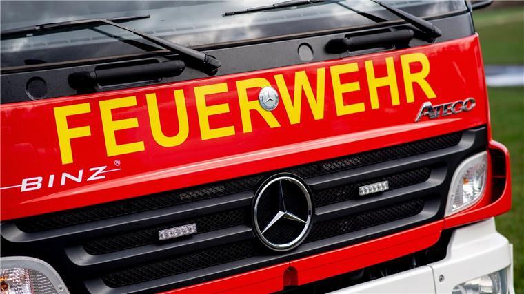 Nach mehreren mutmaßlichen Brandstiftungen in Oldenburg ermittelt die Polizei gegen drei junge Männer. (Symbolbild)