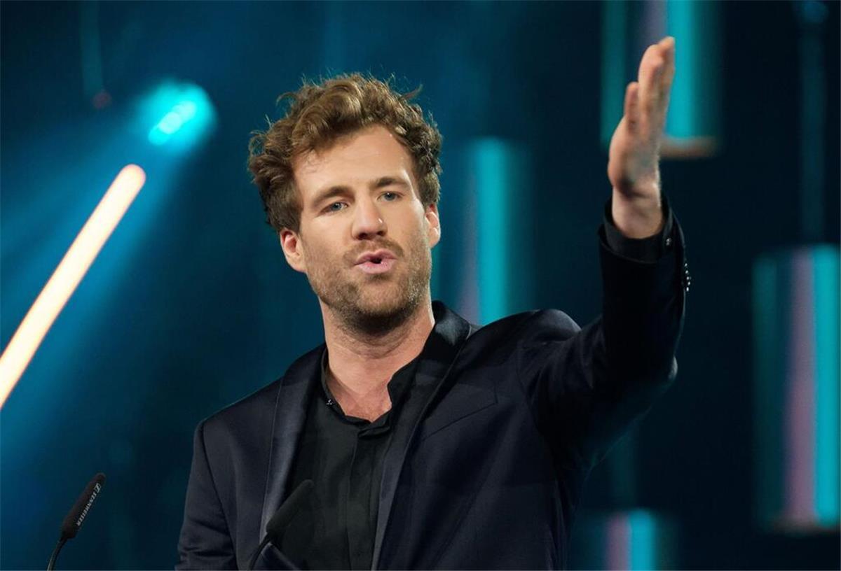 Mockridge will wieder auf die Bühne - Tourstart in Wien Nach mehreren Show-Absagen wegen seiner verunglimpfenden Aussagen über Behinderte will Comedian Luke Mockridge wieder auf die Bühne (Archiv-Foto).