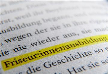 Nach öffentlicher Kritik am Gender-Verbot für die Verwaltung rudern die Bremerhavener Fraktionsvorsitzenden von SPD, CDU und FDP zurück.