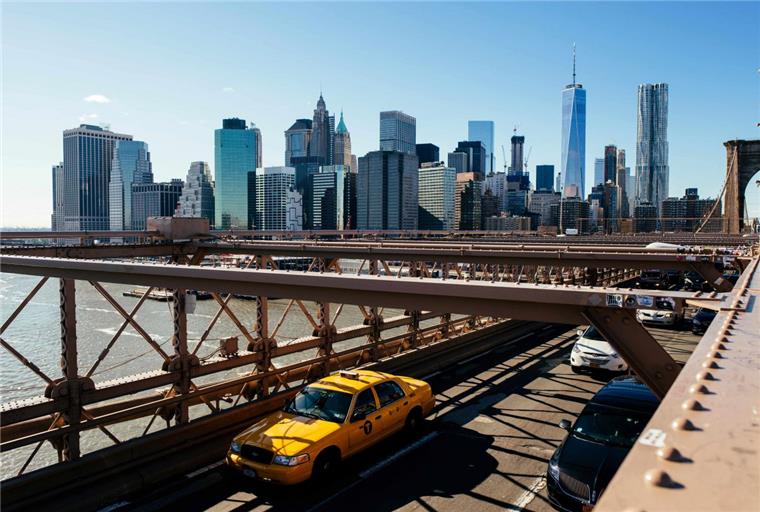 Tennis-Ass aus der Wesermarsch zieht es zum Big Apple Nach zwei Jahren in Oklahoma zieht es Tennisspielerin Luisa Auffarth aus Burhave nun nach New York.