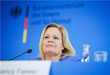 Nancy Faeser (SPD), Bundesministerin für Inneres und Heimat, gibt nach dem Flüchtlingsgipfel mit Vertretern der Innenministerkonferenz und der kommunalen Spitzenverbände im Innenministerium eine Pressekonferenz.