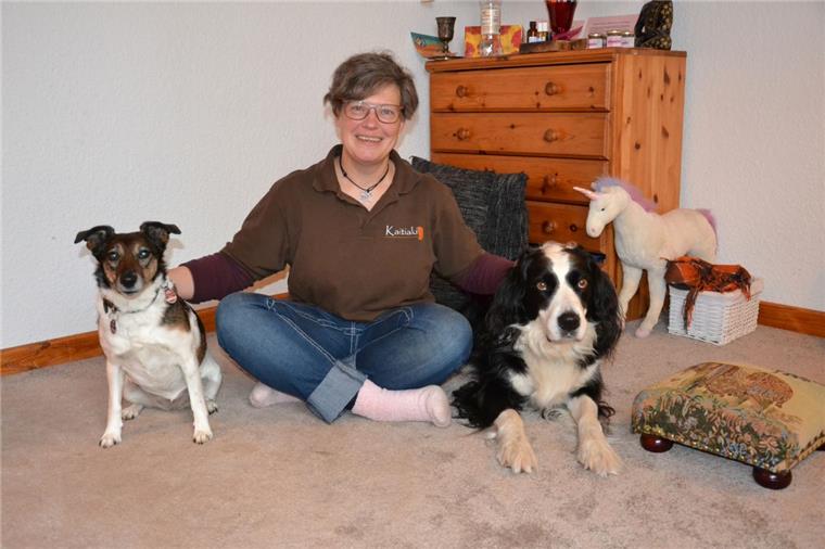 Gyhum-Hesedorf: Sie kennt die Gedanken ihrer Tiere Natascha Bernhardt aus Gyhum-Hesedorf kommuniziert täglich mit ihren Tieren, wie sie sagt. Schon als Kind hatte sie eine starke Bindung zu Hunden und Pferden.
