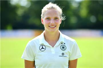 Nationalspielerin Tabea Kemme beendet ihre Fußball-Karriere.