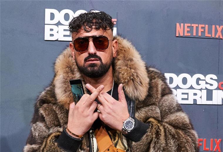 Netflix kündigt „ein seltenes, ungeschöntes Bild“ an.