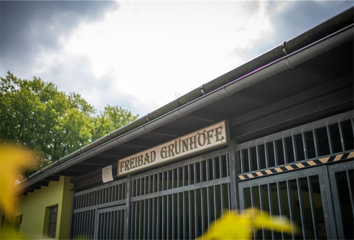 Freibadbesuch ohne weitere Beschränkung möglich Neue Corona-Verordnung: Ab Dienstag können wieder mehr Badegäste uneingeschränkt das gesamte Angebot im Freibad Grünhöfe nutzen.