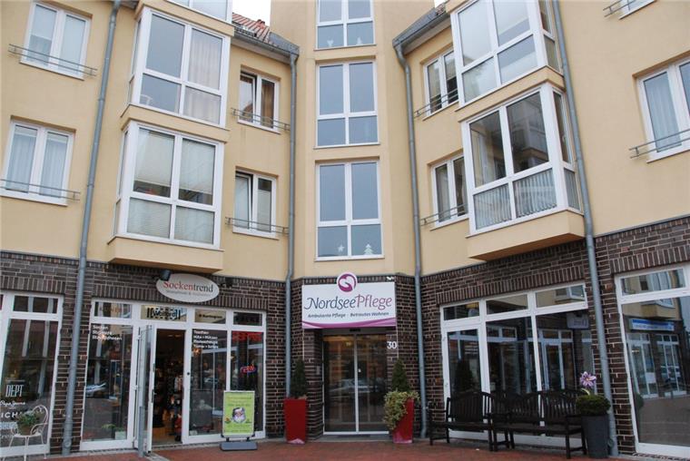 Erleichterung bei Patienten: Retter für Nordsee-Pflege gefunden Neuer Kapitän an Bord: Die Residenz-Gruppe in Bremen übernimmt die Nordsee-Pflege - allen voran die Tagespflege und den Pflegedienst in der Segelckestraße in Cuxhaven.