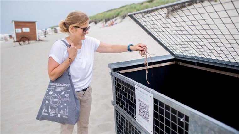 Ostfriesische Inseln arbeiten an klimaneutraler Zukunft Neun dieser Strandmüllboxen sind über die Insel verteilt.