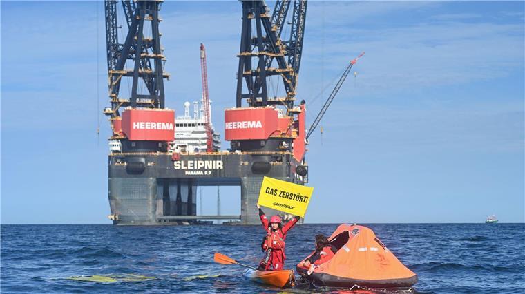 Fridays for Future: Keine Erdgasförderung vor Borkum Nicht nur Greenpeace, auch Fridays for Future protestiert gegen Erdgas aus der Nordsee. (Archivbild)