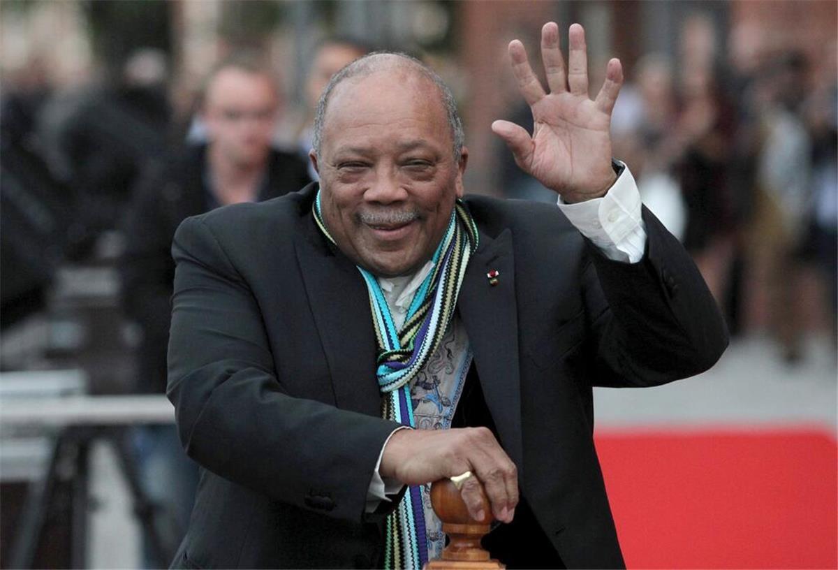 „Musikalisches Genie“: Prominente würdigen Quincy Jones Nicht nur US-Präsident Joe Biden und sein Vorgänger Barack Obama würdigten die Musiklegende. (Archivbild)