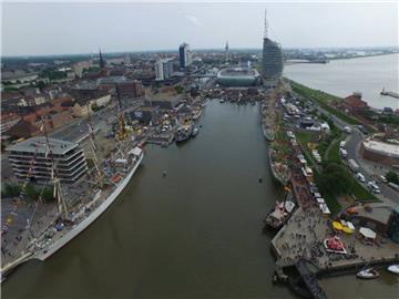 Nicht nur vom Boden aus, sondern auch aus der Luft war das Seestadtfest ein echt...
