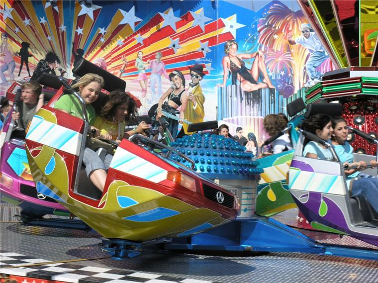 Nordenham: Jahrmarkt lockt mit vielen Neuerungen Nichts für schwache Nerven: Eine Attraktion beim Jahrmarkt wird auch in diesem Jahr das Fahrgeschäft „Breakdance“ sein.
